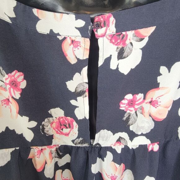 Lane Bryant Floral Flutter Sleeve Blouse Top Size 22 - Picture 5 of 7